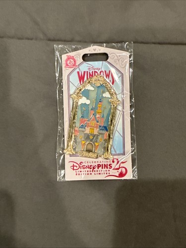Spilla disney finestre - spilla, di