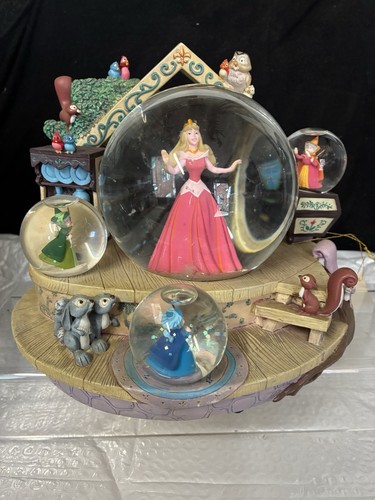 Disney snow globe - snow, sleeping
